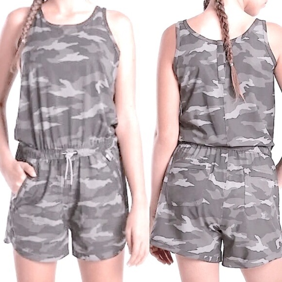 Athleta Girl gray Camo on the go stretch Romper pull over jumpsuit shorts - Picture 1 of 16